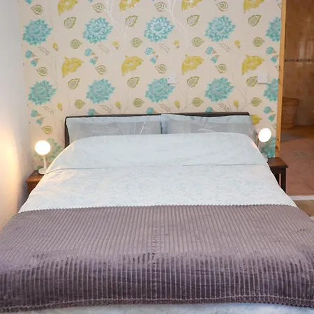 Wheatfield فيتهارد اون سي